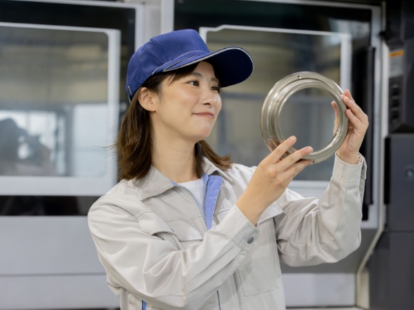 【案件番号MO】<時間給1500円>2交替 自動車部品の検査