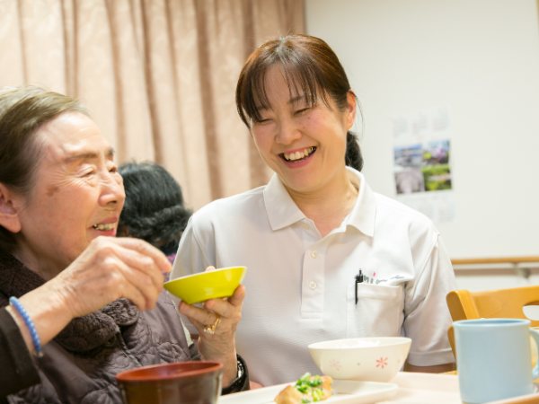 【郡山市・小規模多機能型/サ高住・ケアマネージャー・パート】資格・介護支援専門員/昇給あり/賞与年2回/残業少/日勤のみok/資格取得支援/リフレ休暇★施設見学可★マイカー通勤可!駐車場無料