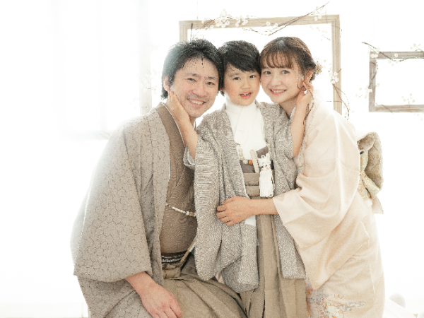 【スタジオコフレ】の撮影アシスタントスタッフ（土日祝限定）