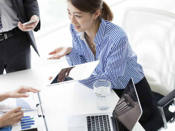 ★1年間の限定業務★一般事務スタッフ◆子育て中歓迎/デスクワーク/土日祝休み/