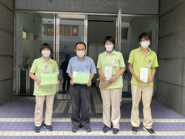 永年勤続の表彰制度もあります