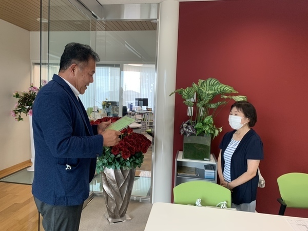 頑張ったパート社員への表彰制度があります