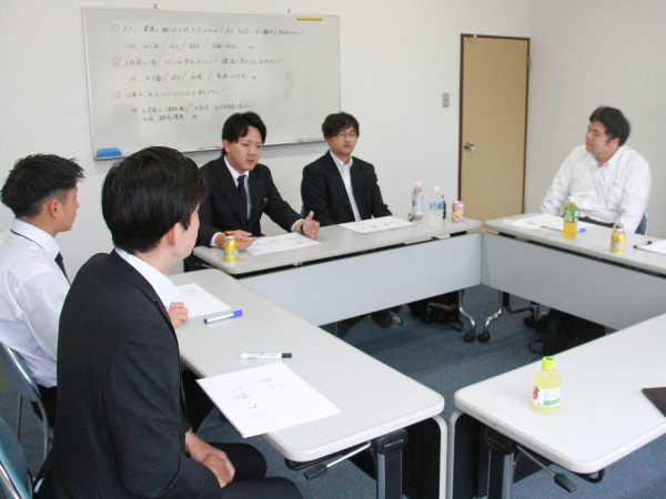 職場の変化。若い世代や女性の乗務員が増え、より活気ある環境に