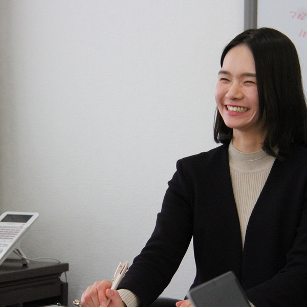 クリニックのパート受付から、アオイ自動車の「秘書」になるまで/働く女性の背中を子供に。未経験で掴んだ秘書の仕事-Part1