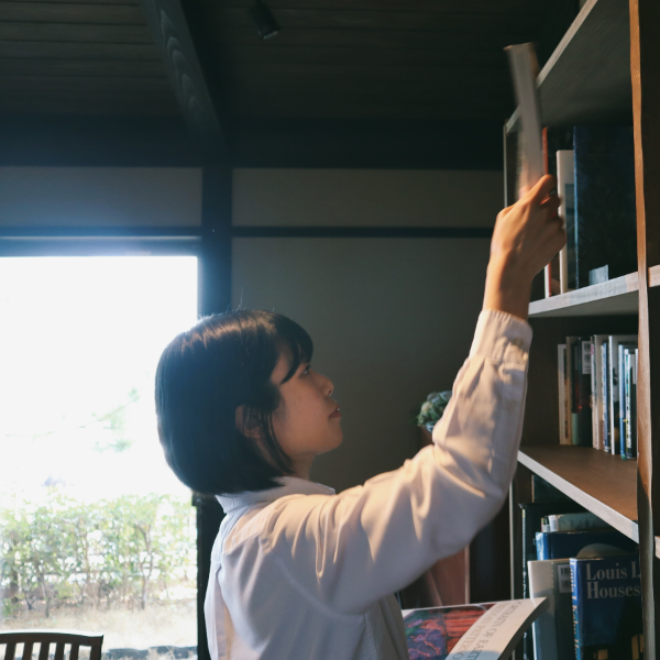 正社員/フロント接客サービス（総合職）