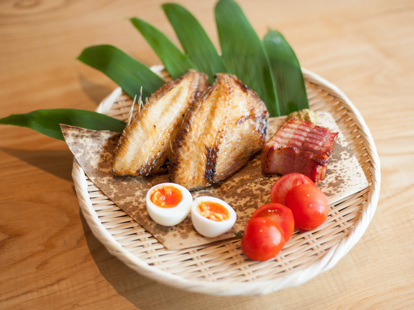 【調理スタッフ】和食・洋食不問/未経験〜シニアまで歓迎!1日最大8組の穏やかなリゾートホテル(正社員・時短社員相談可)