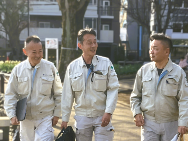 【リフォーム案内スタッフ】30代~50代のミドル世代活躍中/未経験者歓迎/研修期間月給35万円保証/完全週休二日制/残業少なめ/東京支店(新宿区)