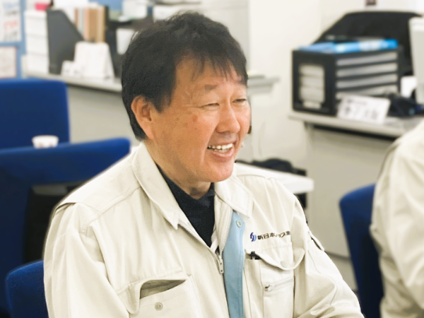 お客様と接する時は笑顔が大切です