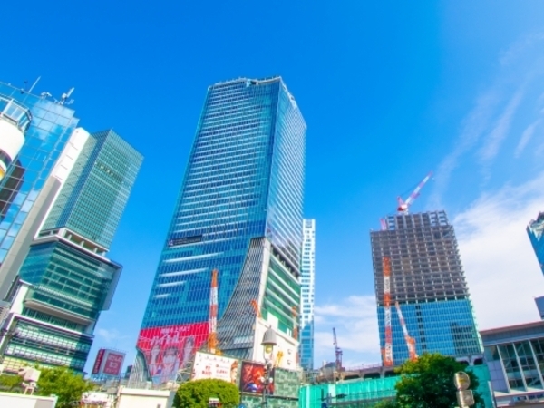 江東区内の商業施設の防災センターで安心安全を守るお仕事！駅チカ＆固定勤務地だからラクラク通勤／施設内だから雨にも濡れる心配はありません／日勤のみ・21日稼働で月収30万円以上可能！即面接・即採用・即研修・即勤務OK！