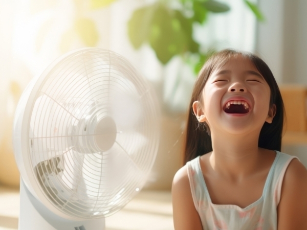 ＜江東区内の商業施設でのお仕事＞猛暑でも極寒でも雨でも雪でも快適に働ける！365日、季節、天候に左右されない施設勤務だから「悪天候による急なお仕事キャンセル)」なんてことはありません。空調もバッチリなので、いつでも快適に働けます！日勤でも日給14,710円稼げます｜週2日～で希望に合わせてシフトが組めます！｜応募したその日に面接OK｜週払いOK！