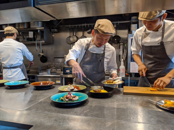 これまでの経歴を教えてください。