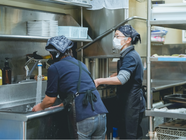 主婦(主夫)・シニアも活躍中