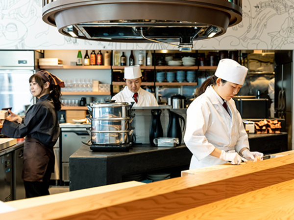 天ぷら料理店の調理補助スタッフ　　16-22時の学校終わってからの勤務 / まかない付き / チカホ直結で通いやすい / 札幌駅・大通駅から徒歩5分 /  Wワーク歓迎  / 週2回から / 交通費全額支給