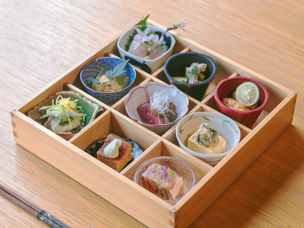 見た目にも美しい懐石料理