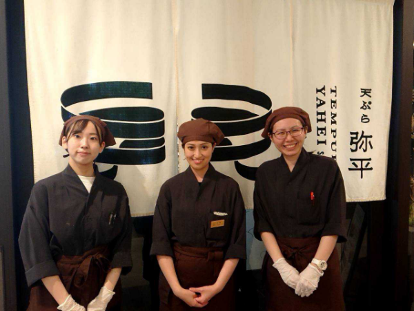 札幌駅直結  定食屋さんのランチホールスタッフ　 主婦（主夫）活躍中 / Wワーク歓迎  / 扶養範囲内O.K. / 札幌駅・大通駅・チカホ直結の好立地 / 交通費全額支給 /  土日のみの勤務O.K. / 平日中心の勤務O.K.