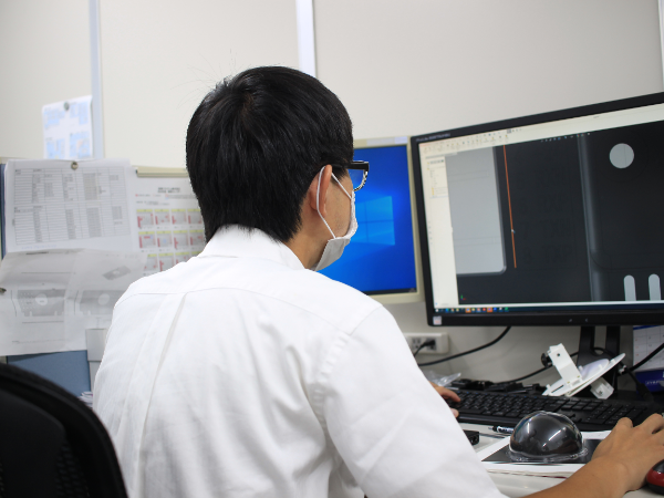 現在の業務内容について教えてください。