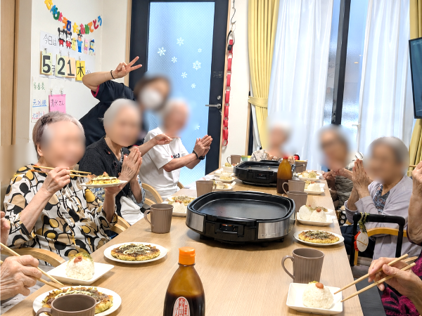 焼きそばレクリエーションでの様子