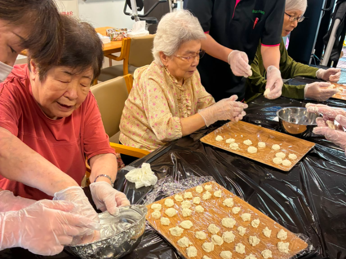 【ザ・テラス奈良上牧】みんなで楽しく!白玉団子づくり♪