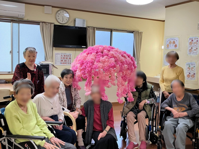 【ナチュラル西脇3号館】室内お花見会🌸