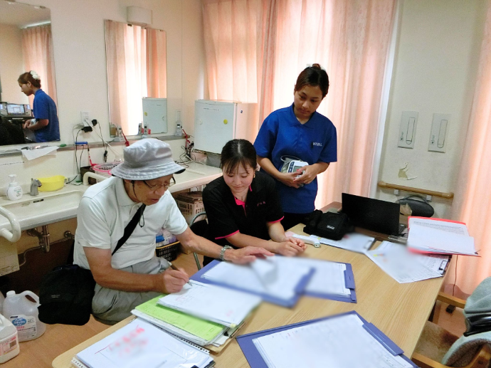 【ナチュラル東大阪】Dr.定期往診のご様子。