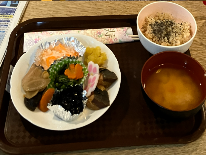 【グループホームナチュラル】🎍新年のご挨拶とお正月のひととき🎍