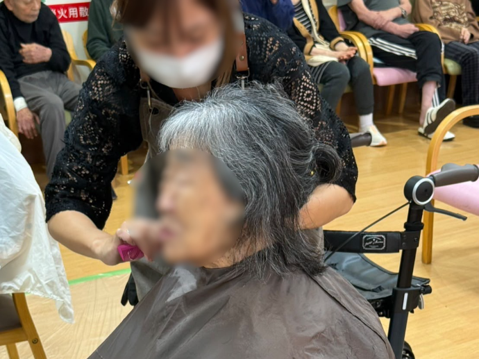 【ナチュラル東大阪】久しぶりの訪問理美容✂️✨