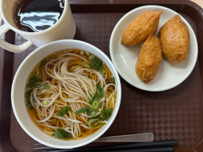【ナチュラル西脇1号館】お稲荷さん、仕込み中