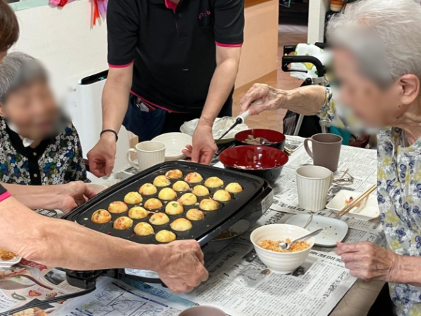 定期実施している食事レクリエーション

