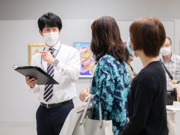 ◆賞金・歩合制度が充実　◆1年目で年収450万円以上も！　　◆年間休日130日以上　◆渋谷駅から徒歩５分圏内