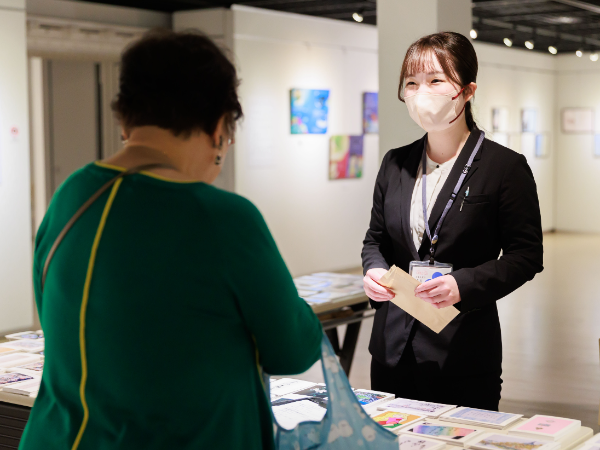 【未経験者大歓迎！】◆未経験でも２年目で年収450万円以上！　　◆年間休日130日以上　◆渋谷駅から徒歩５分圏内