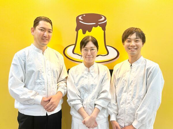 お客様に愛されるマーロウのビーカープリン
みんなで協力して、素敵な商品の製造。