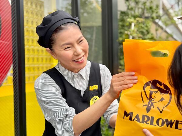 お客様を笑顔でお迎えします。
素敵なお店づくりをしていきましょう。