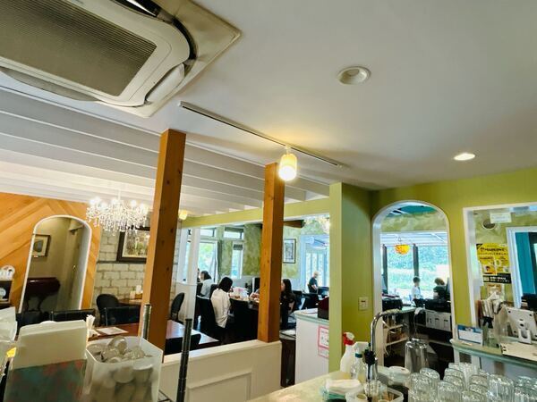 明るくて綺麗な店内
お客様に喜んでいただく空間をご提供