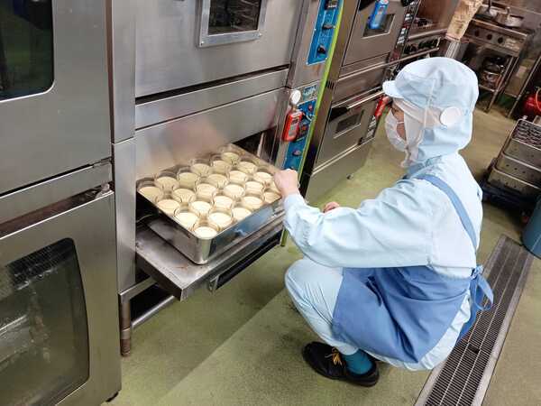 プリン工房の様子①
手づくりにこだわったマーロウのプリン