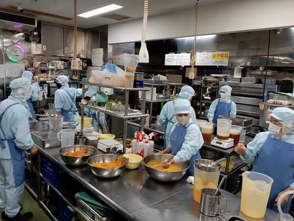 よりよい商品作りのために
みんなで話し合います