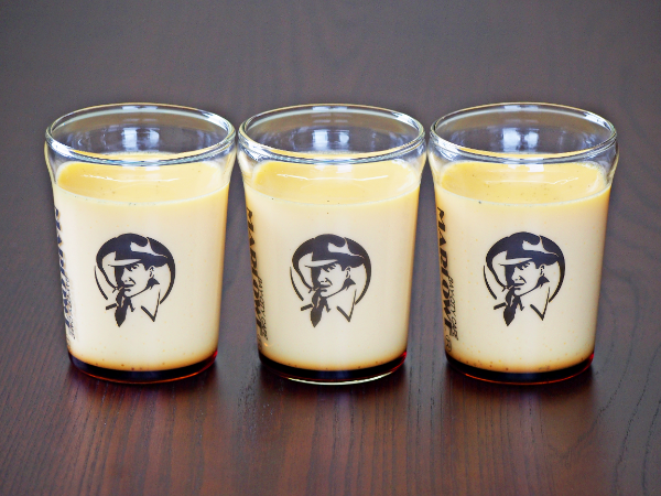 看板商品
マーロウの手作り焼きビーカープリン