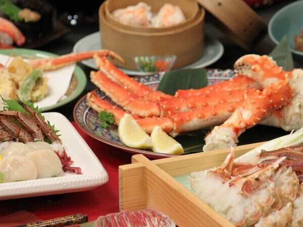 バリエーション豊かに、紋別の味覚をご堪能いただけます。