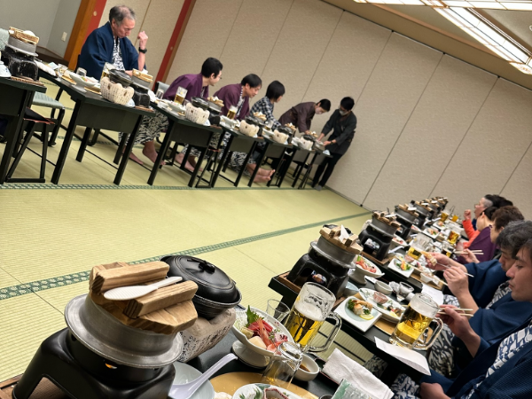 全館休館にしての一斉休暇と社員旅行を実施しました。