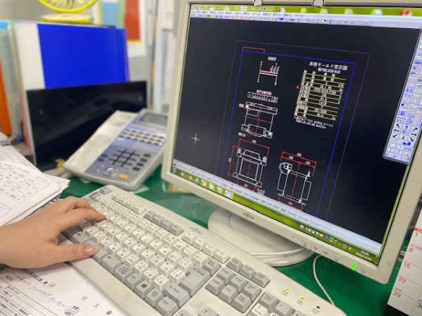 【アルバイト・パート/設計補助】※那珂川市本社勤務 ★業界&職種未経験者歓迎 ★転勤なし ★手に職をつけるチャンス ★福利厚生充実 ★資格支援制度あり ★残業代全額支給 ★マイカー通勤OK