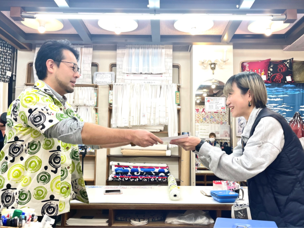 自分の功績内容が記載された表彰状が授与されます