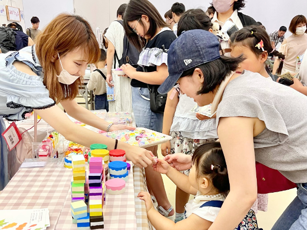 たくさんのお子さまたちで賑わう会場内