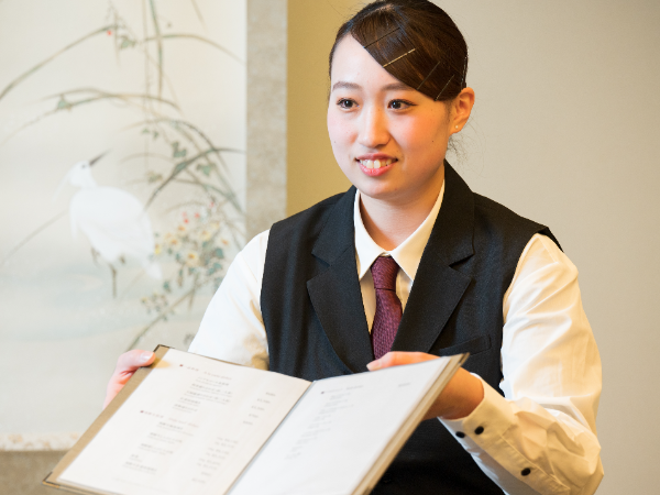 【安心・安全の京王グループ】自然や歴史を感じる暮らし、始めませんか？未経験OKの正社員募集！支度料10万円＆引っ越し実費補助金あり◎WEB面接も可