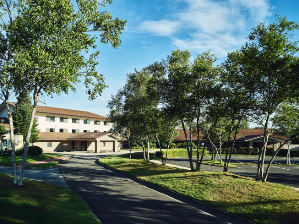 2025年9月12日開業!ANAホリデイ・インリゾート軽井沢【ホテルの予約受付事務スタッフ/正社員】★未経験・無資格OK ★賞与年2回/昇給年1回あり ★手当&福利厚生充実 ★マイカー通勤OK ★鹿島建設の100%出資会社