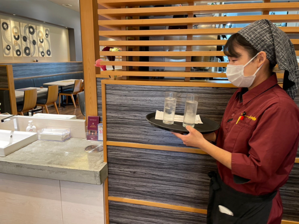 バイトデビューや未経験スタートの先輩も
一人前のスタッフとして活躍しています！