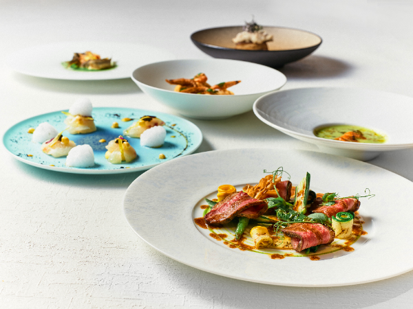 季節毎にテーマを決め
お客様に美味しいをお届けいたします。