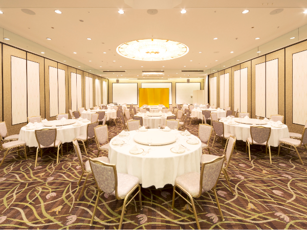 ホテル宴会場。