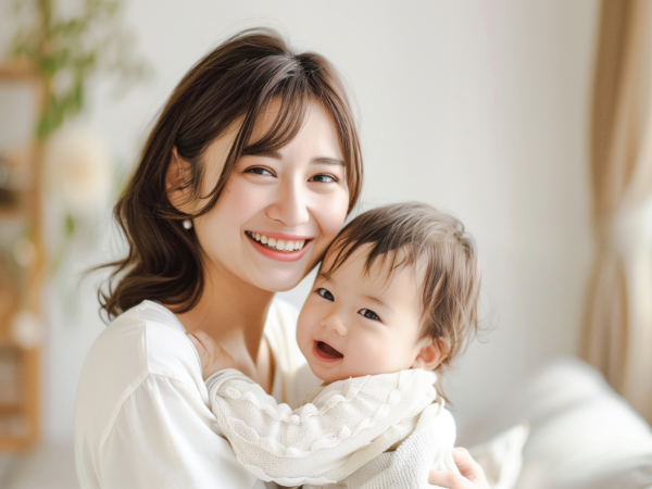 【無資格OK*年齢不問】*『完全週休2日』で無理なく働けます*「こどもが好き」「家事好き」「キレイ好き」…そんなあなたにピッタリ♪ 当社役員の自宅で『ベビーシッターおよび家事の手伝い』のおしごとです。あなたが今まで日常で身に付けた子育てや家事を活かして働けます!難しいお仕事はありませんのでご安心下さい。