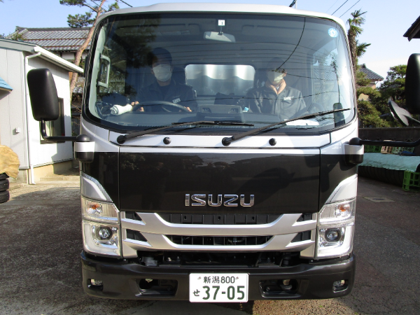 【一般廃棄物収集スタッフ／正社員】 ●新潟県燕市指定業者 ●普通免許可 ●未経験可 ●残業ほぼなし ●車通勤・バイク通勤OK ●各種資格取得支援します！