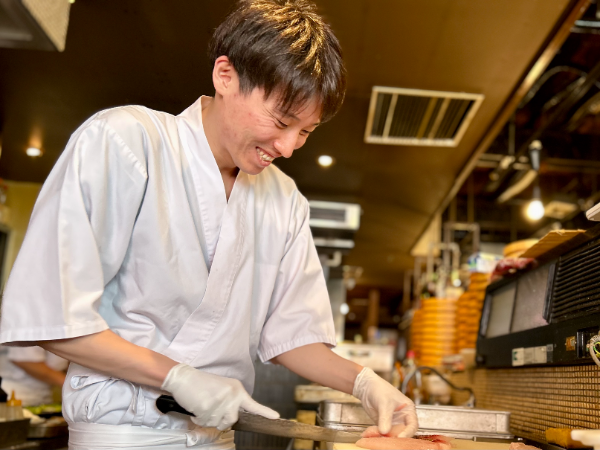 【料理長候補】正社員複数名＋アルバイトのチーム体制完備！年間休日110日／賞与年2回の高待遇！