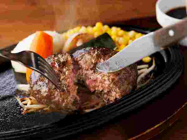 ミート矢澤名物のハンバーグ！